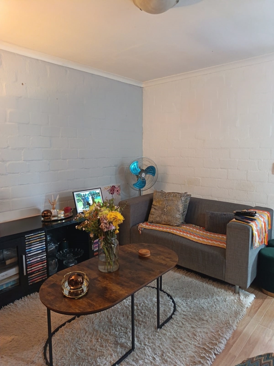 2 Bedroom Property for Sale in Fountain Village Western Cape
